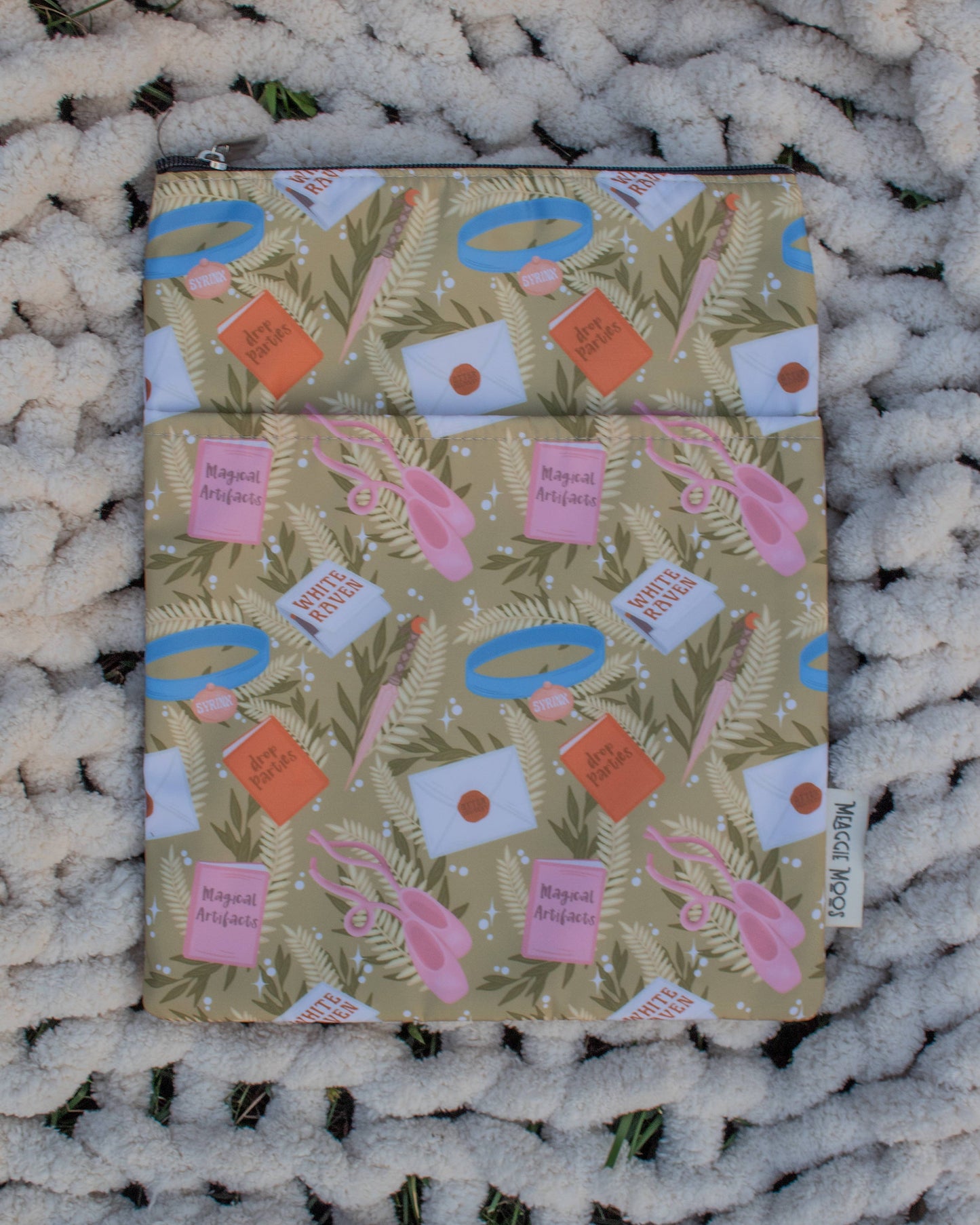 Book / Tablet Sleeve | Crescent City