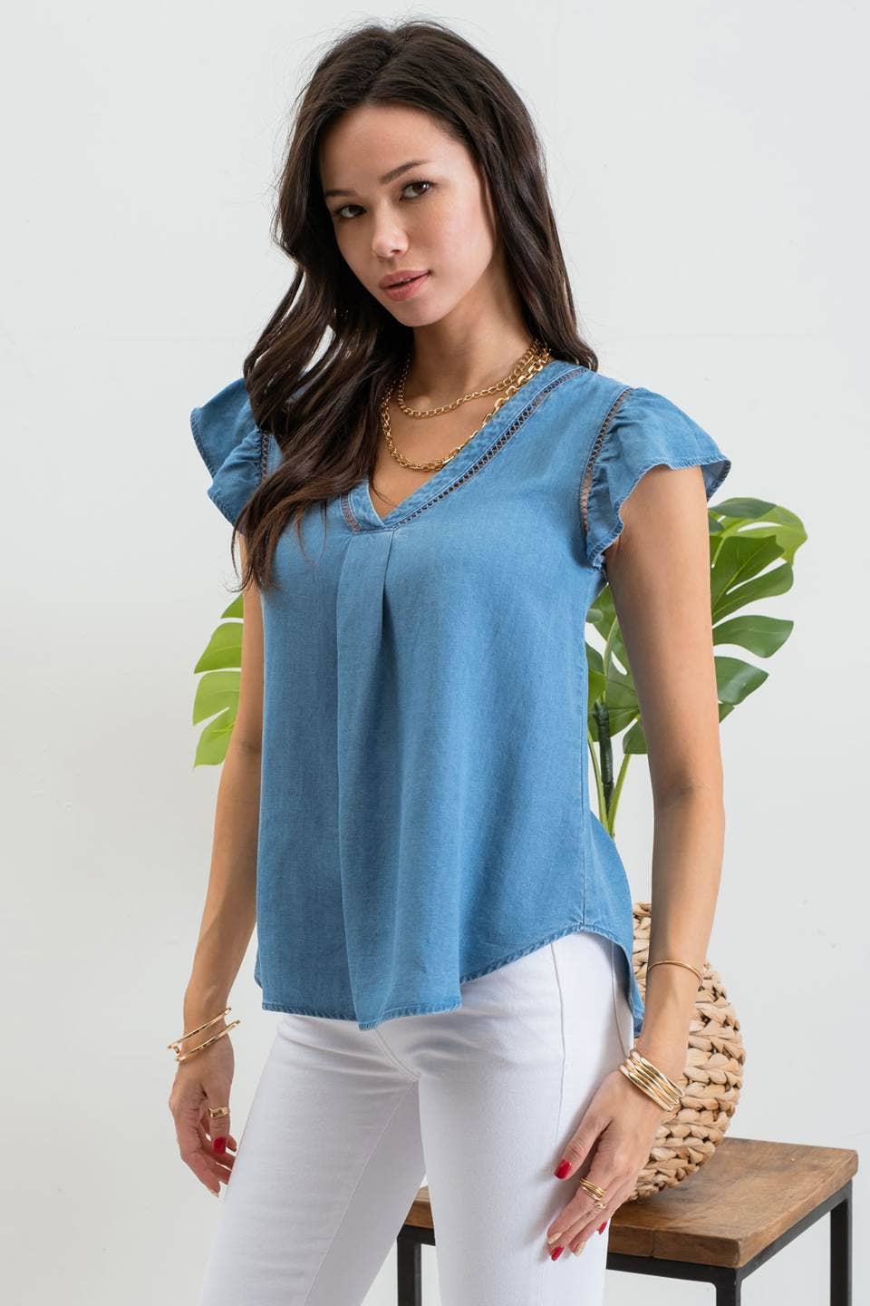 CHAMBRAY BACK BUTTON TOP: