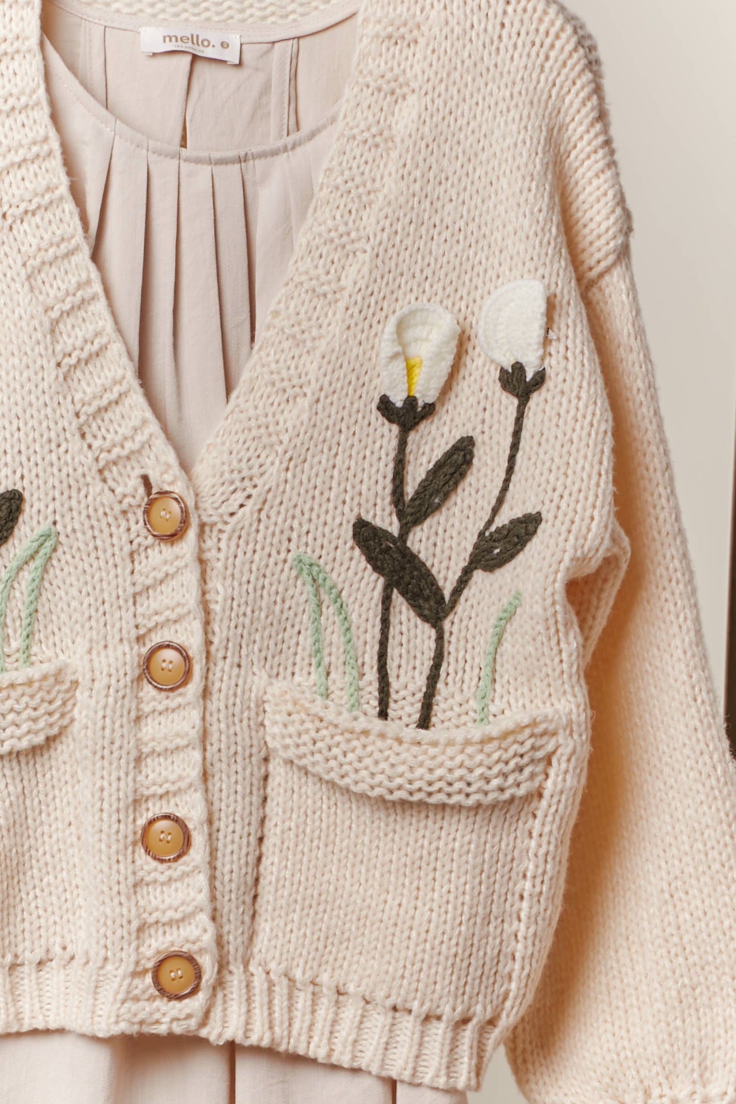 Flower Embroidered Knit Cardigan: Cream