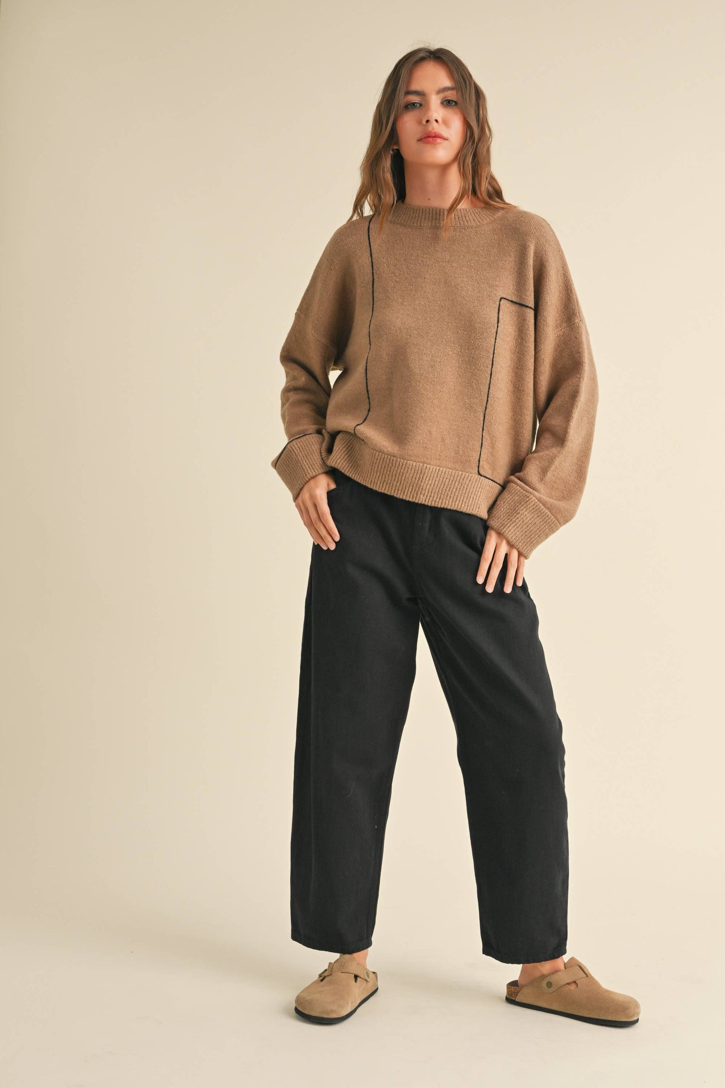 BLACK COTTON BARREL PANTS